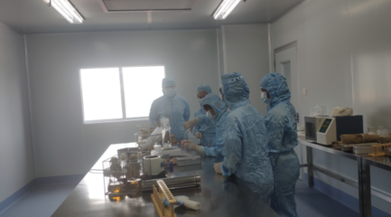 助力企業(yè)減負(fù)提質(zhì) 廣西防城港市檢驗(yàn)檢測(cè)中心為食品生產(chǎn)企業(yè)檢驗(yàn)員開展免費(fèi)培訓(xùn)